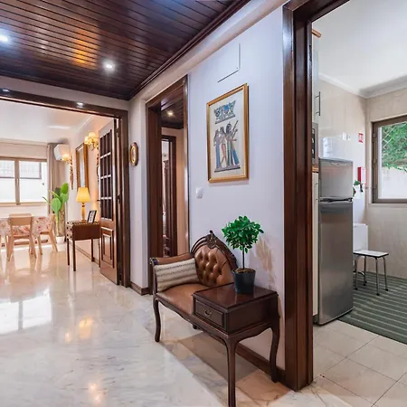 Sunny Getaway In Apartamento