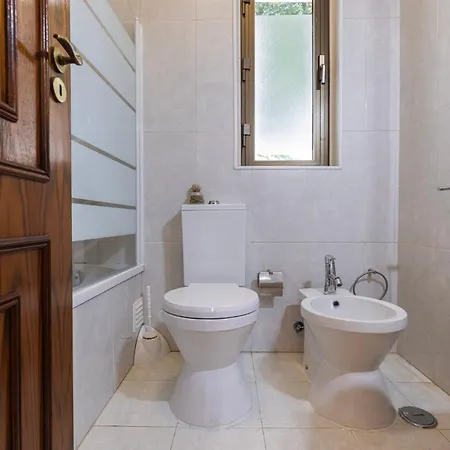 Sunny Getaway In Apartamento *
